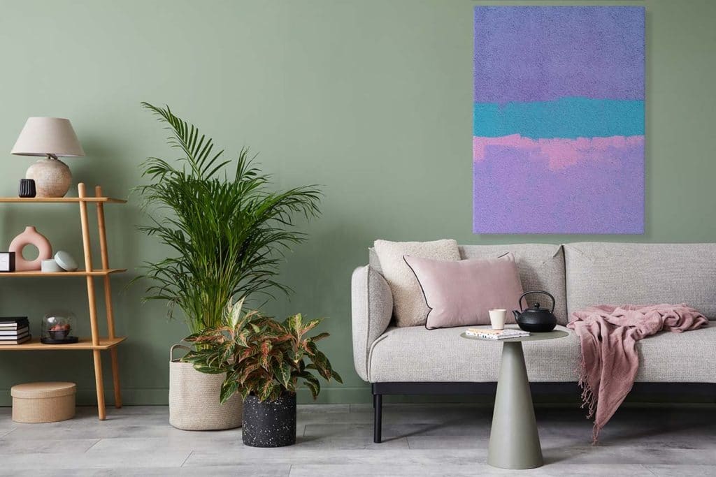 Von Mark Rothko inspiriertes Leinwandbild im modernen Wohnzimmer