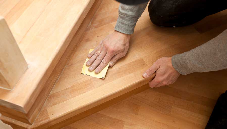Sicherheitsmaßnahmen beim Holztreppe renovieren treppe-abschleifen
