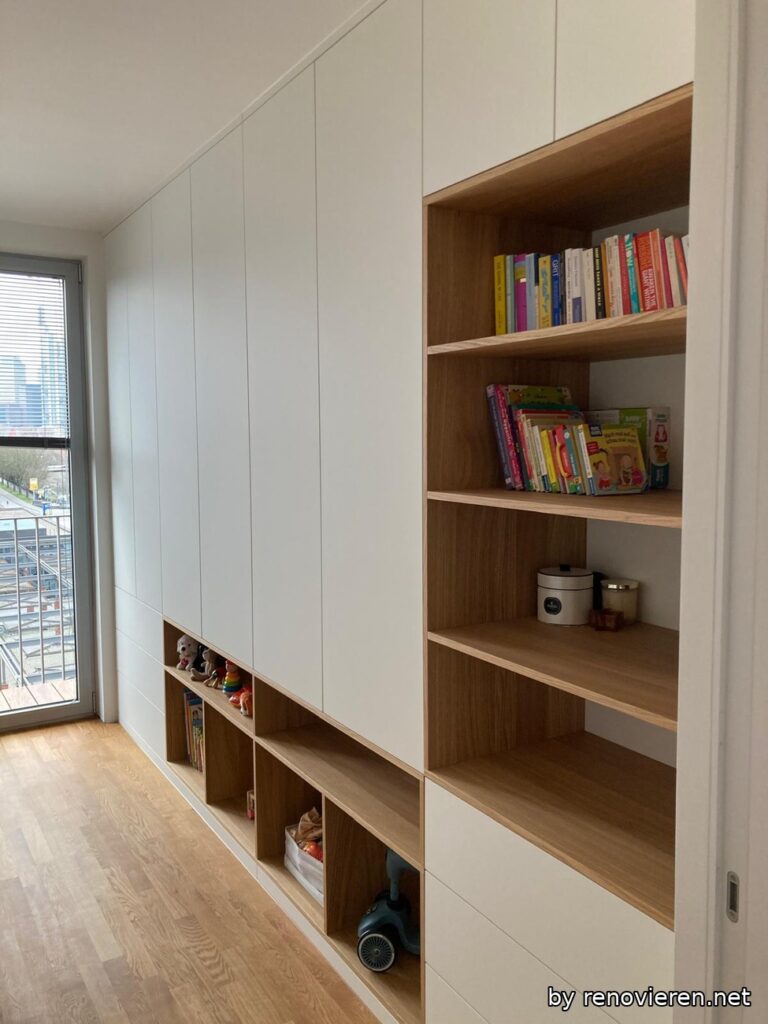 einbauschrank mit regal
